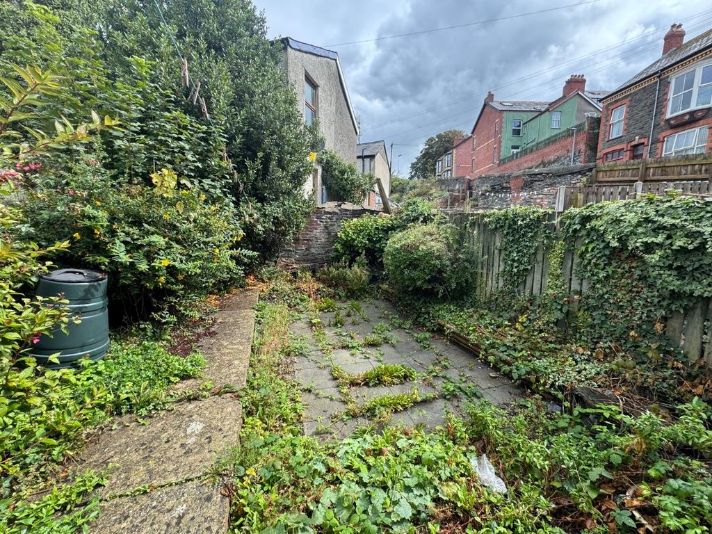 Property photo 3 of 20