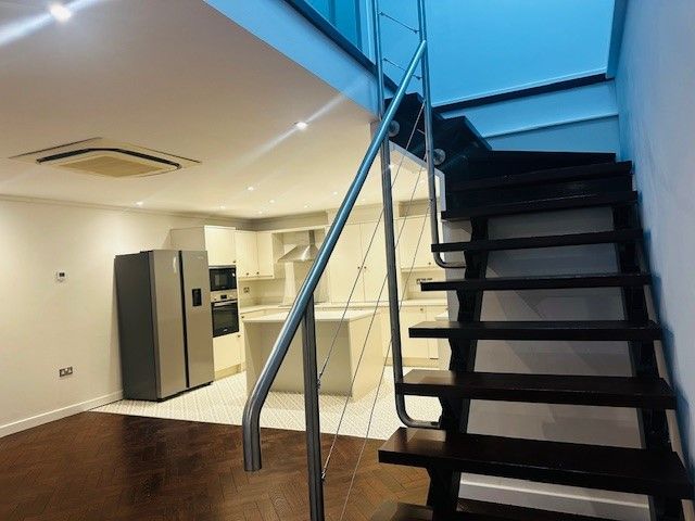 Property photo 3 of 19 Hallway