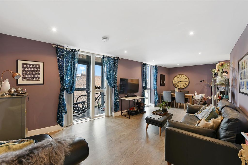 Property photo 2 of 18 2.Jpg