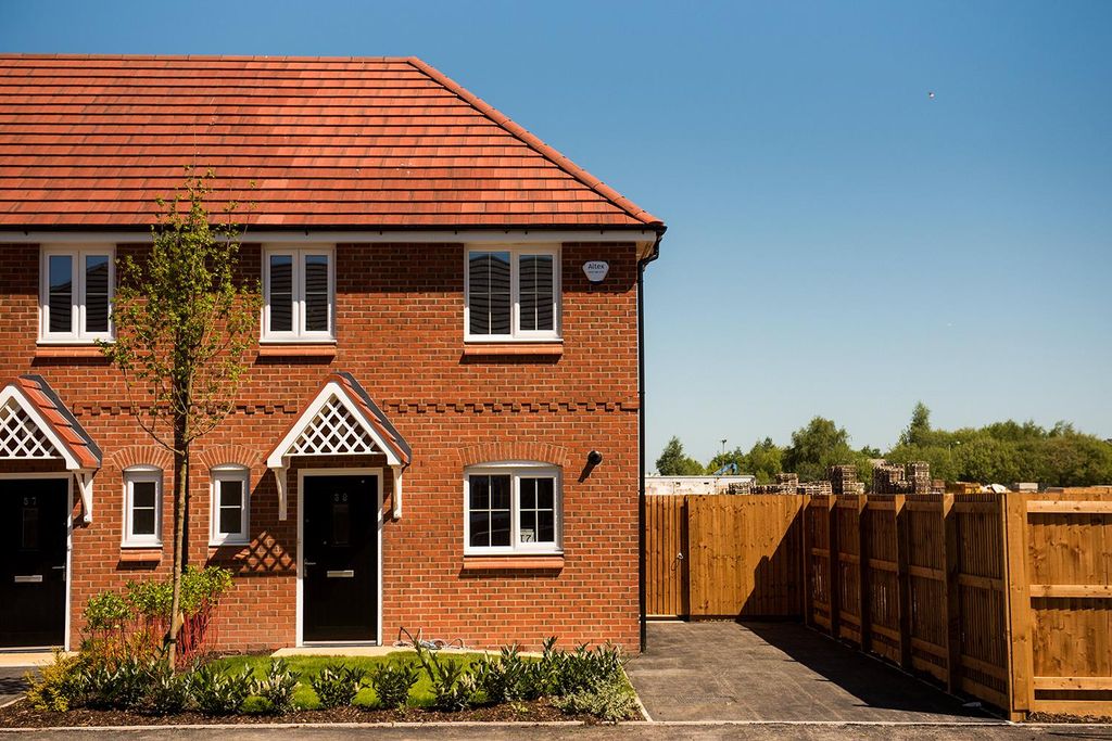 Property photo 1 of 16 House Front 1.Jpg
