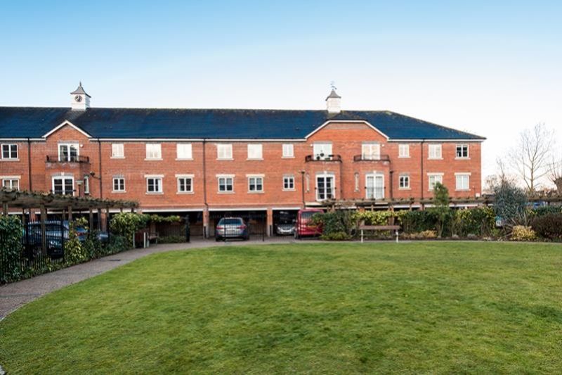 Property photo 1 of 8 87 Rhc External