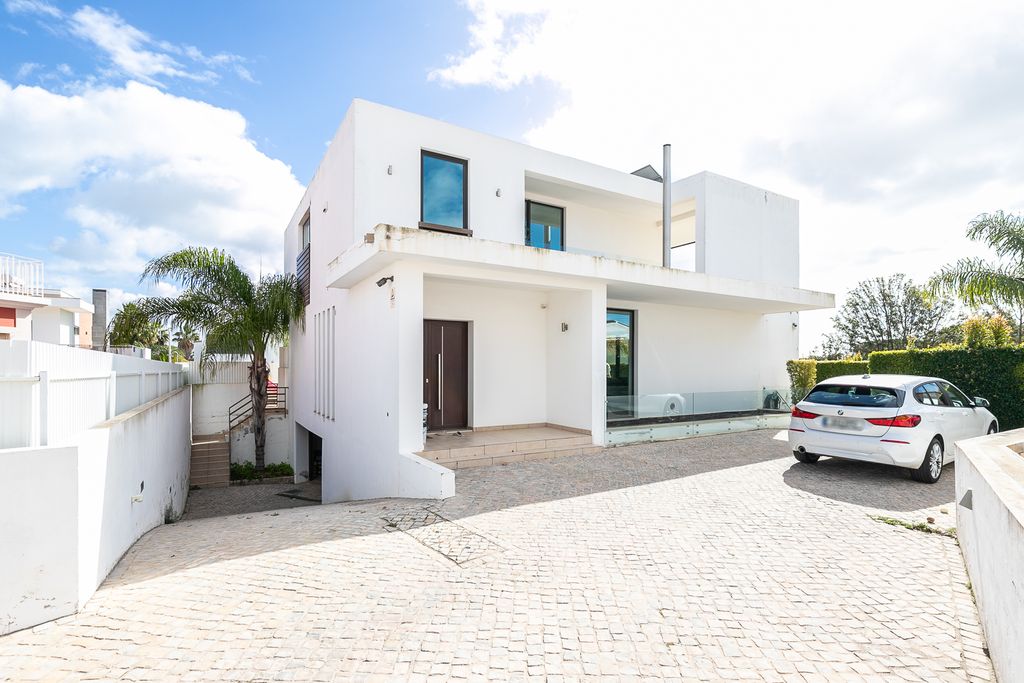 Property photo 1 of 48