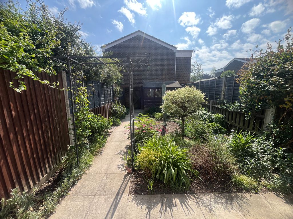 Property photo 2 of 14