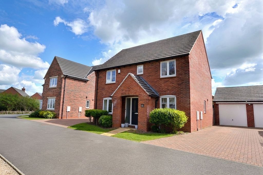 Property photo 1 of 27