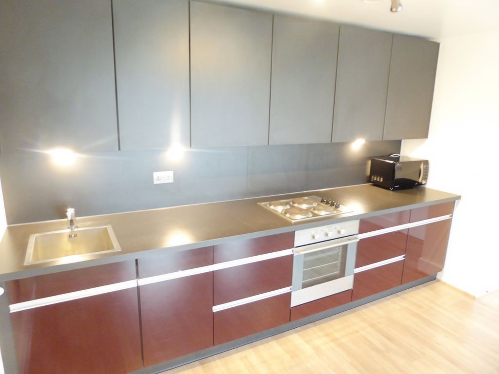 Property photo 2 of 7 Kitchen Area