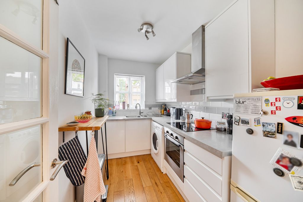 Property photo 2 of 10 1502565-9-6A84489...