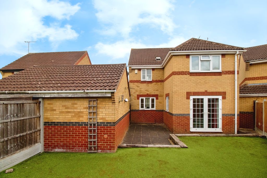 Property photo 3 of 14