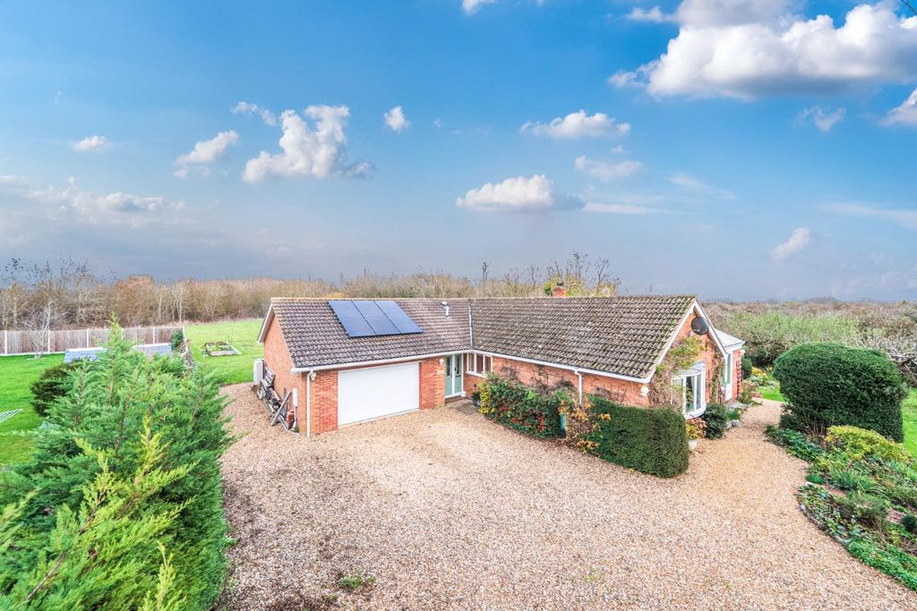 Property photo 1 of 34 1385717-7-6929c50Baadbd-Arw.Jpg