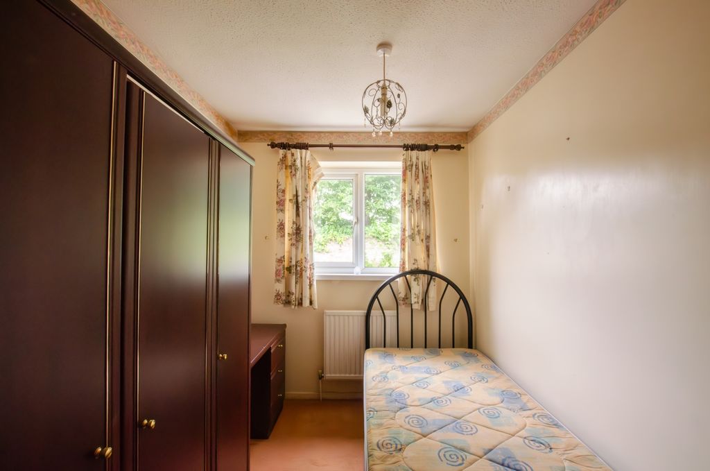 Property photo 2 of 9 12 Cherry Tree Close - Tps Bodmin 01208 74182-7