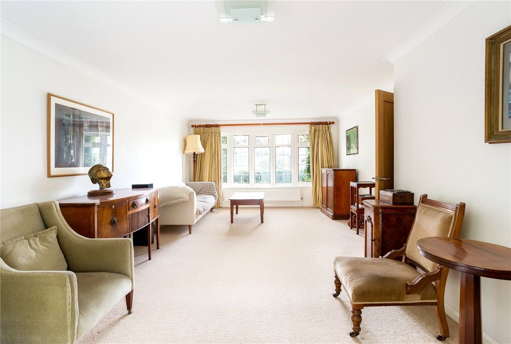 Property photo 3 of 16 Tun210116