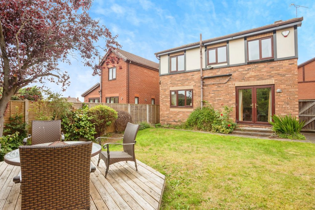 Property photo 2 of 17