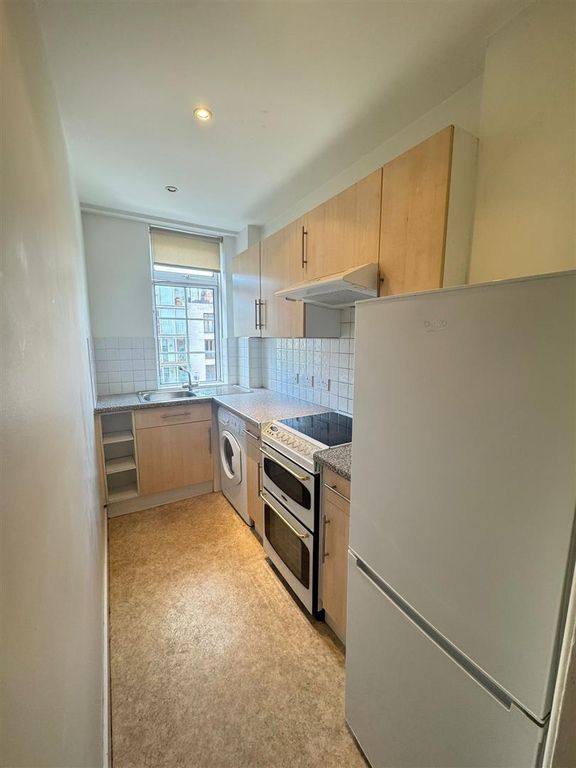 Property photo 3 of 9 376F2Fc9-18Db-42c8-A86d-938Be89487F0.Jpg