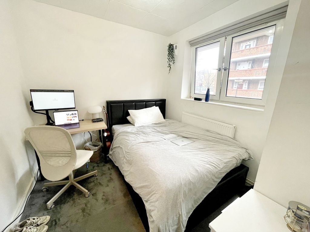 Property photo 1 of 4