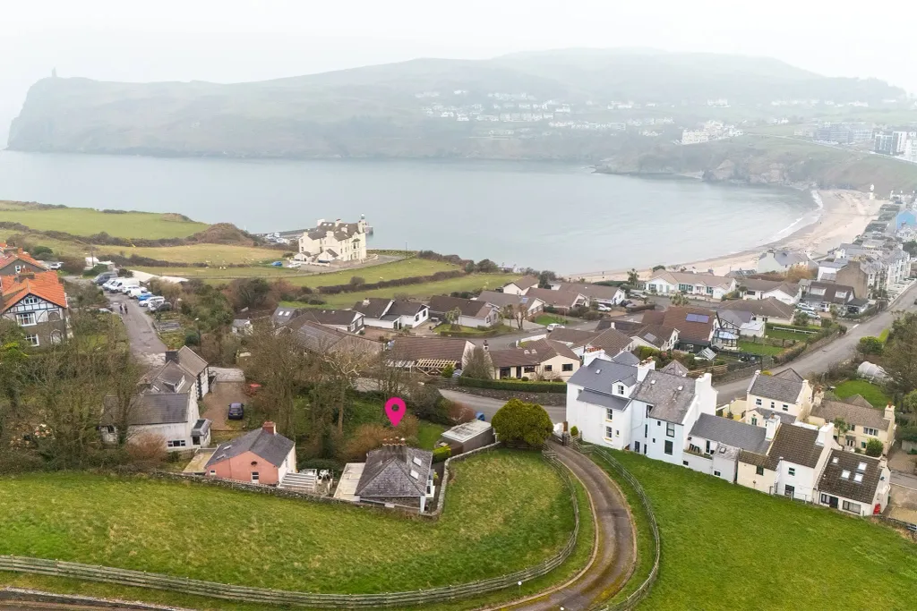 Property photo 3 of 21