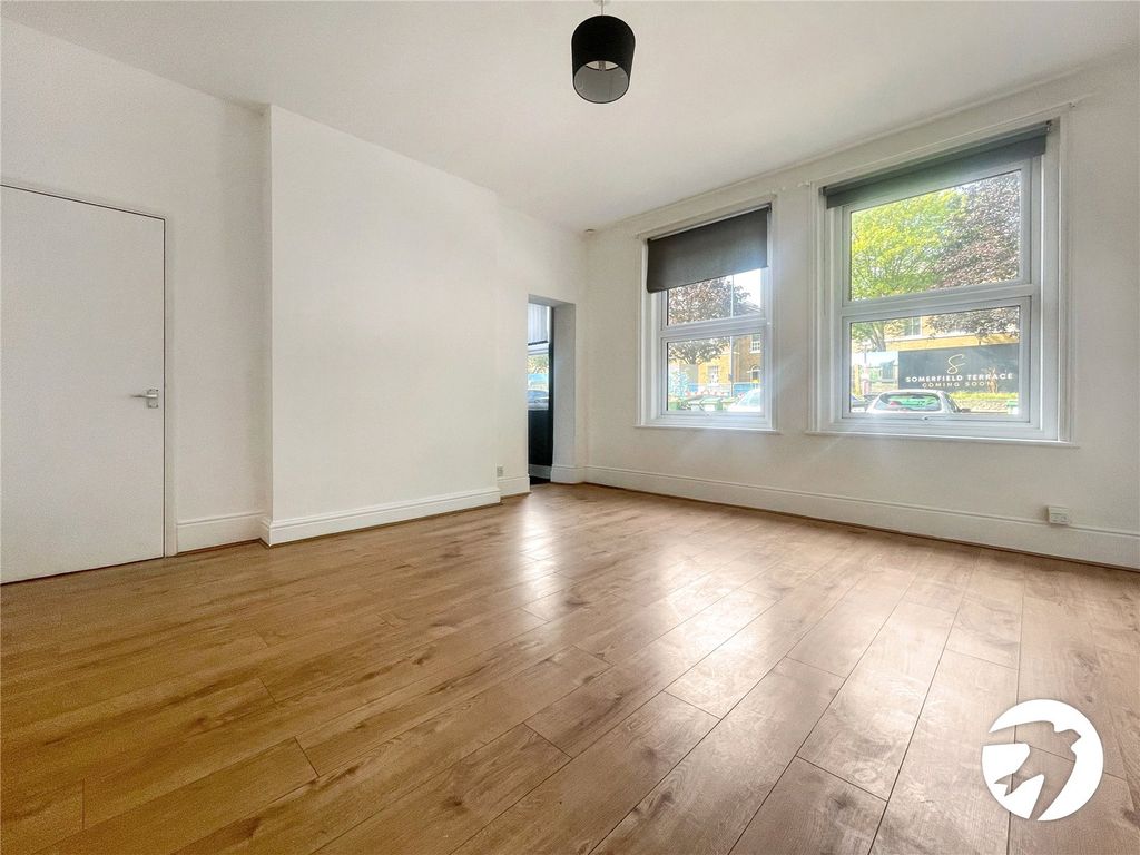 Property photo 2 of 4 Studio Area