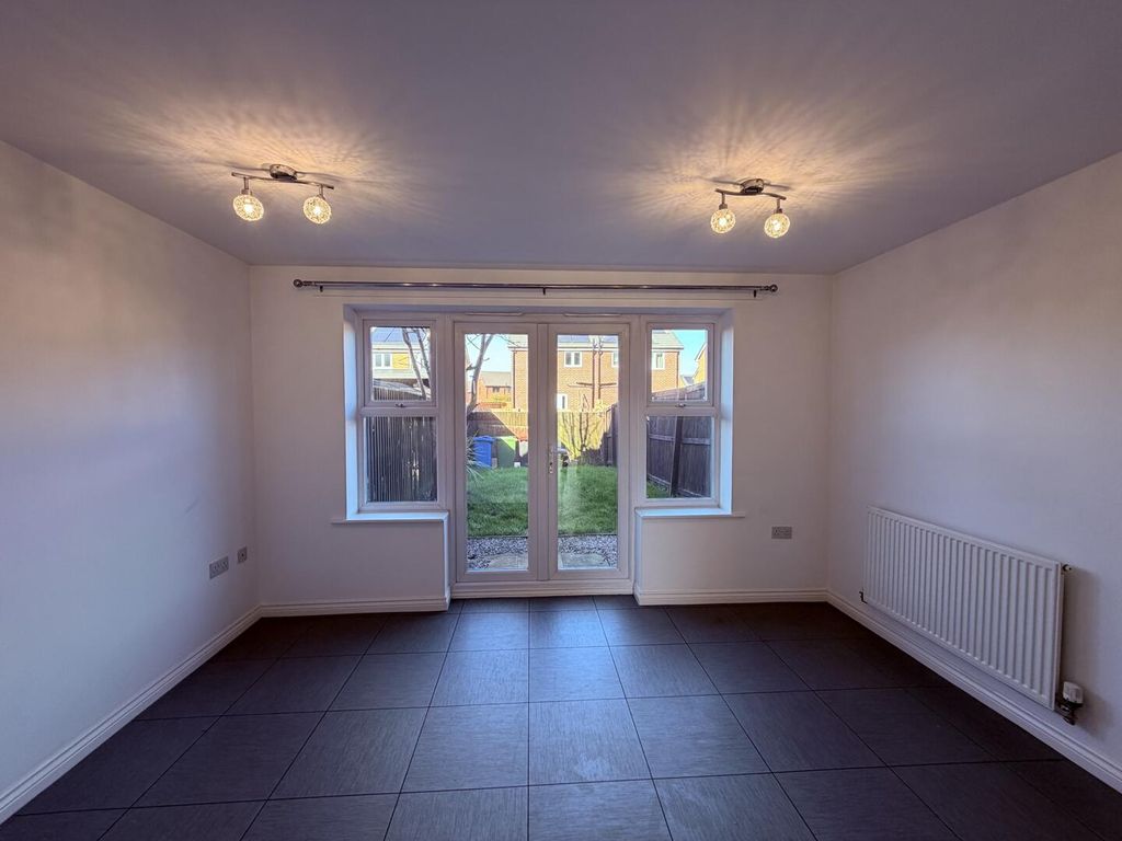 Property photo 3 of 30 Dining Room