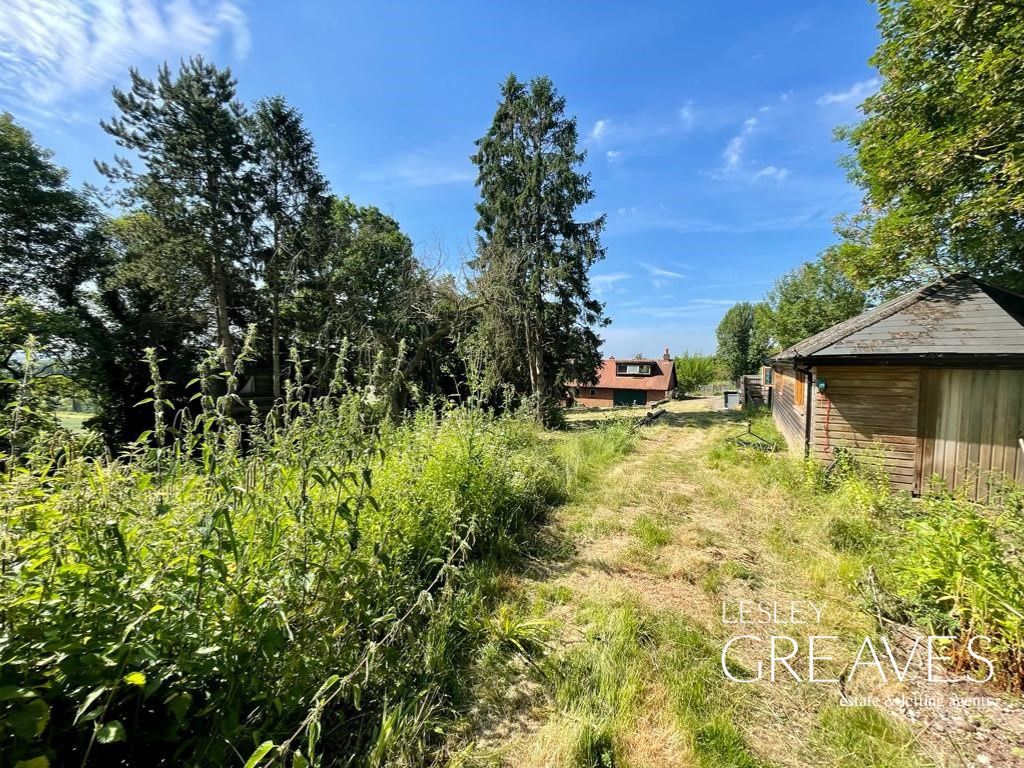 Property photo 3 of 25