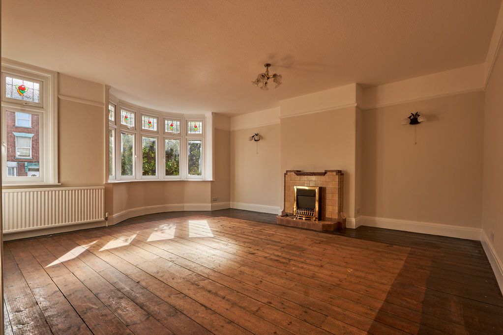 Property photo 3 of 16 Living Room