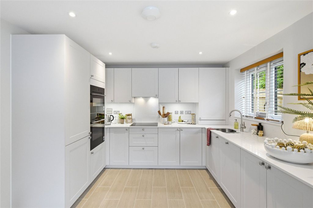 Property photo 2 of 15 Kitchen