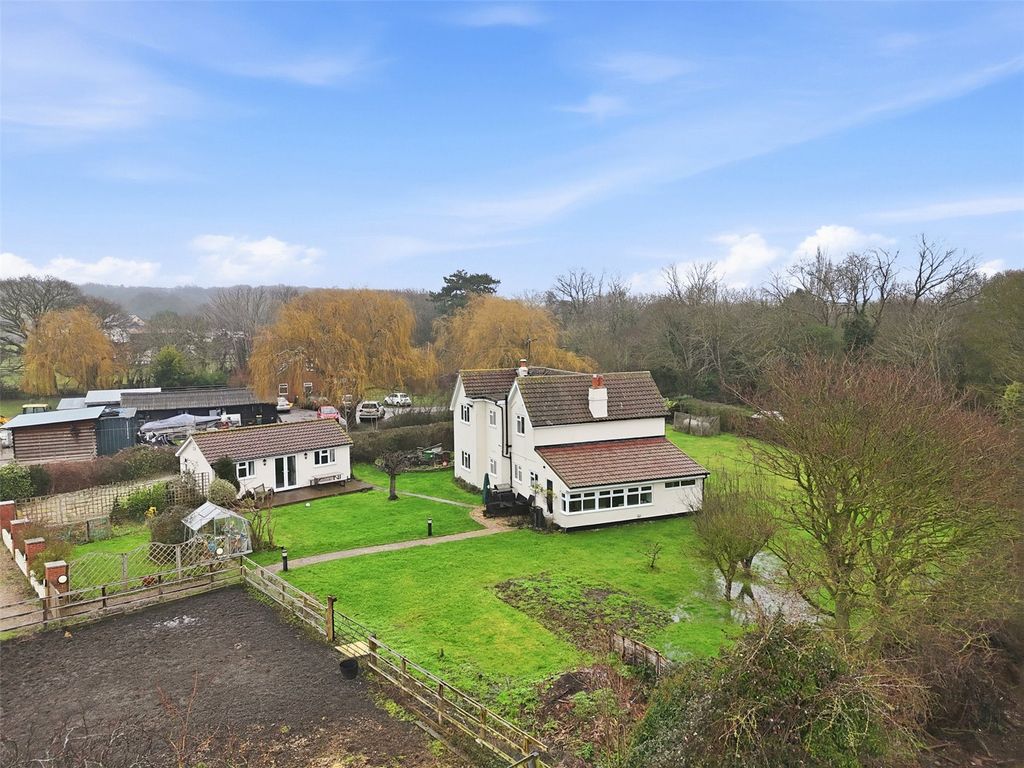 Property photo 2 of 35 Picture No. 07