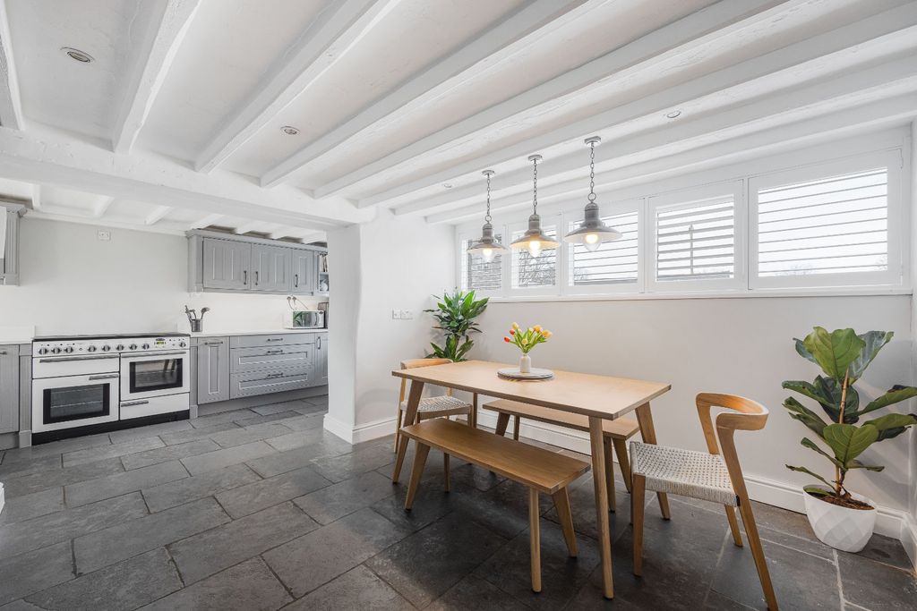 Property photo 3 of 55 Picture No. 21