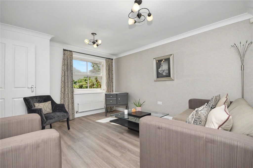 Property photo 2 of 13 Picture No. 02