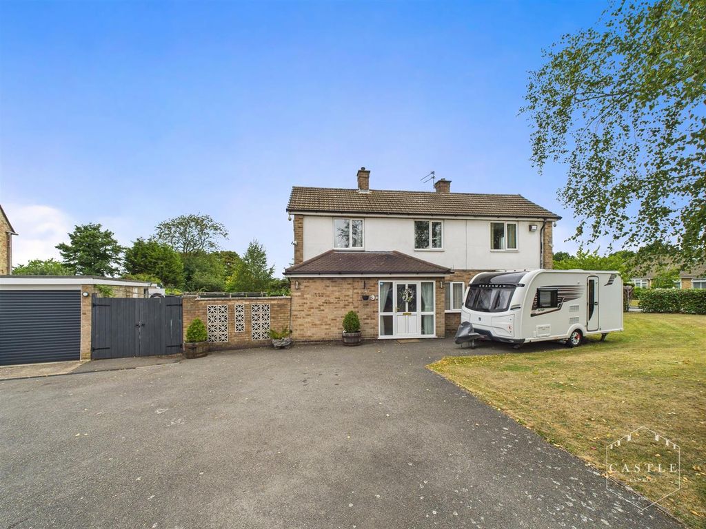 Property photo 1 of 16 Outside