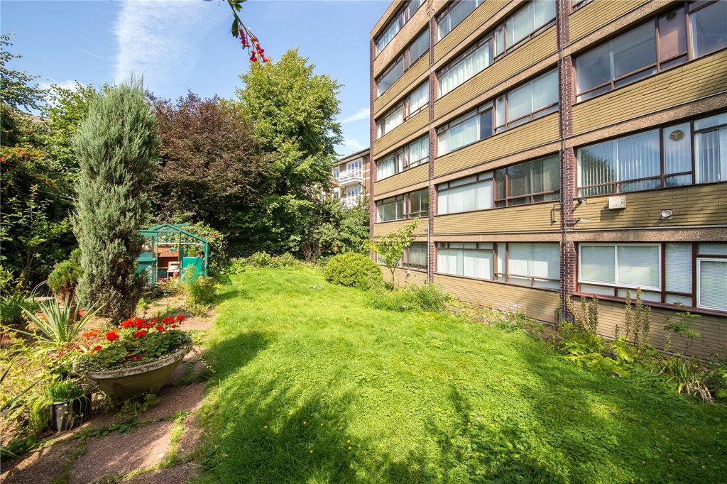 Property photo 2 of 10 Picture No. 14