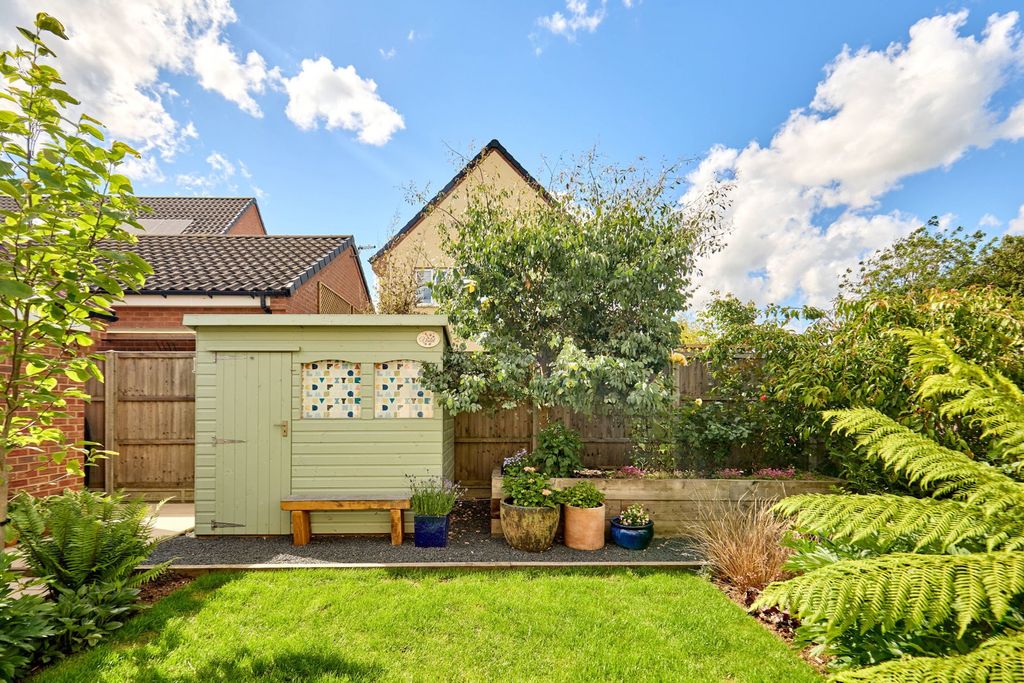 Property photo 3 of 36