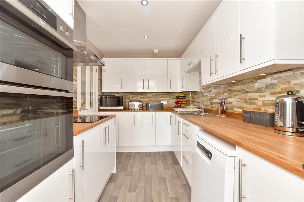 Property photo 1 of 13 Kitchen