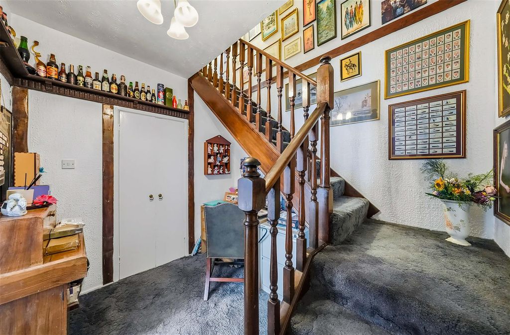 Additional image 18 of 4 bed detached bungalow for saleHeathview Avenue, Crayford, Dartford DA1