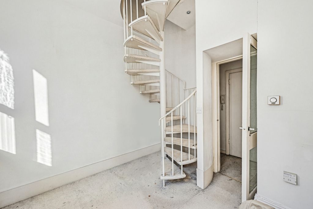 Property photo 3 of 10 Picture 4