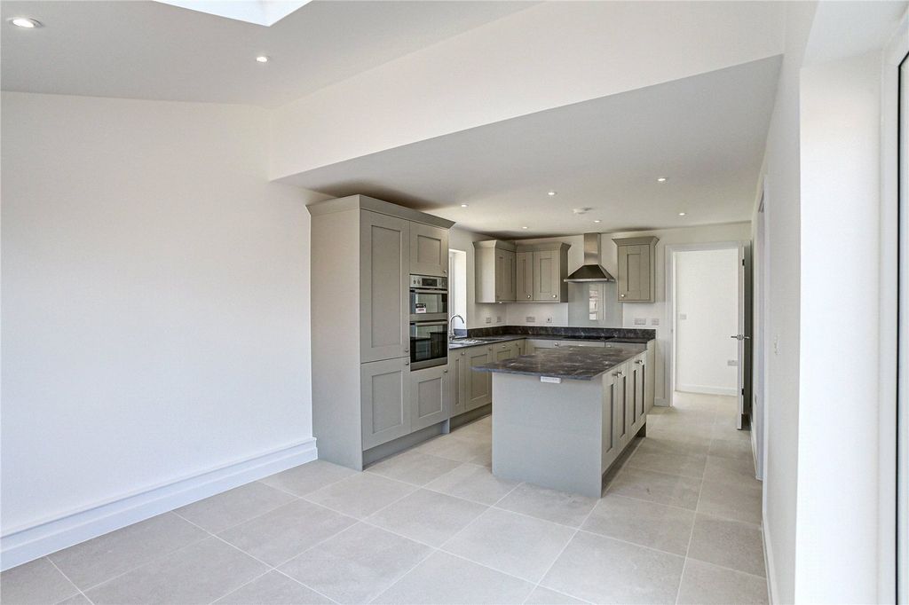 Property photo 3 of 15 Picture No. 37