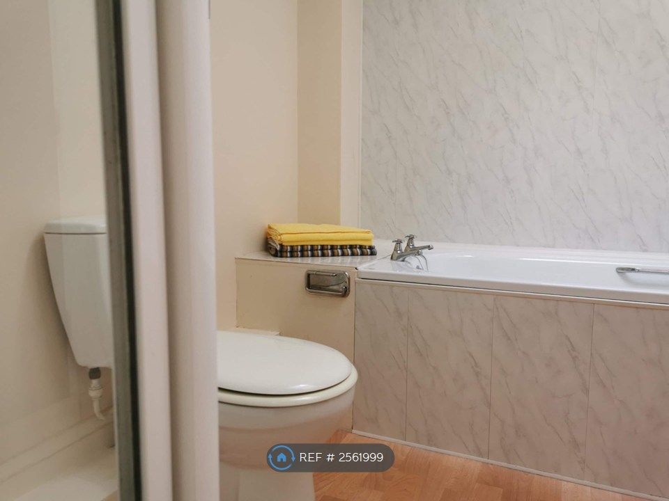Property photo 2 of 8