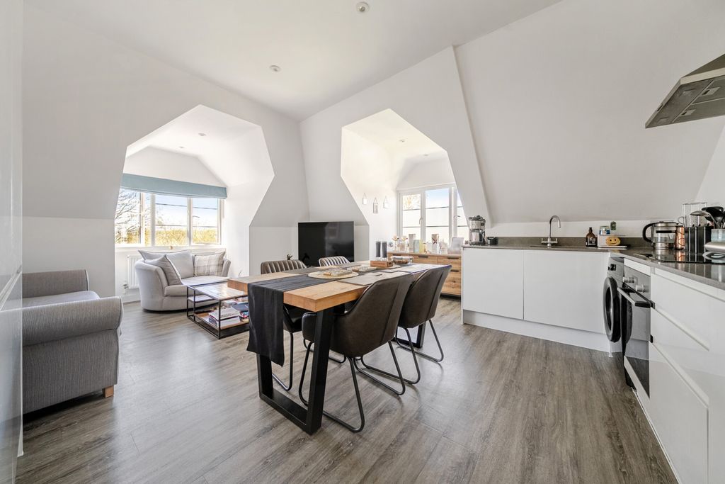 Property photo 2 of 25 1447029-1-69E60c0...