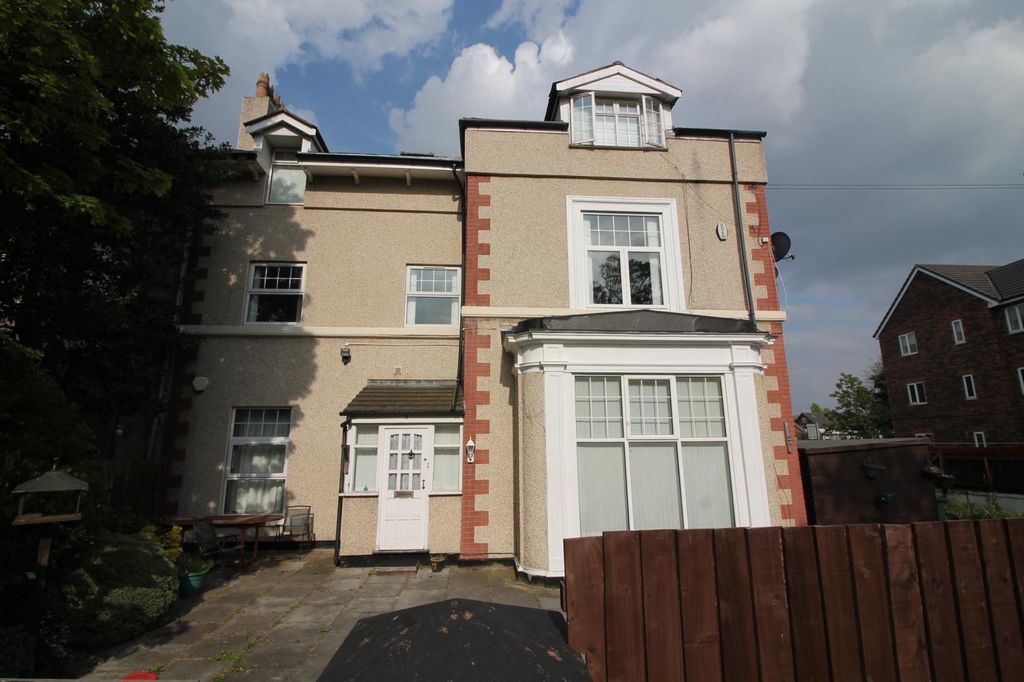 Property photo 1 of 7 Front