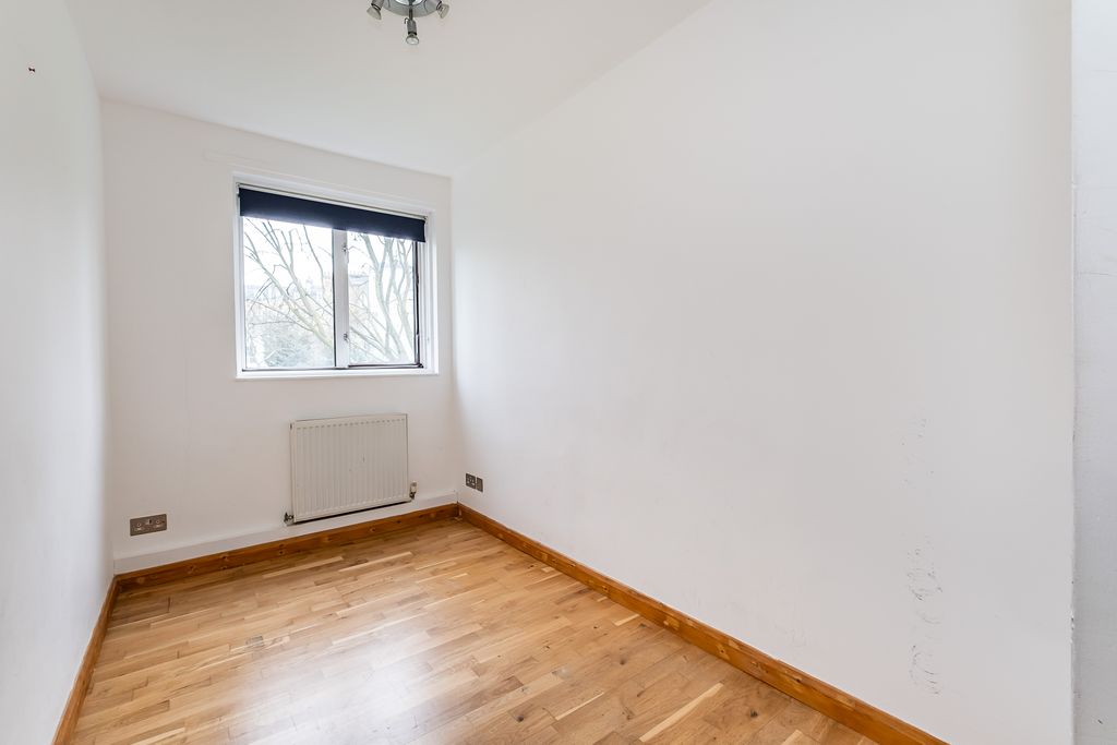 Property photo 2 of 8 2