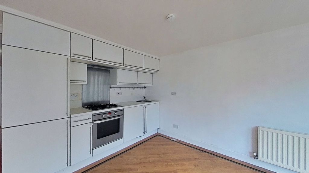 Property photo 3 of 14 Picture No. 08