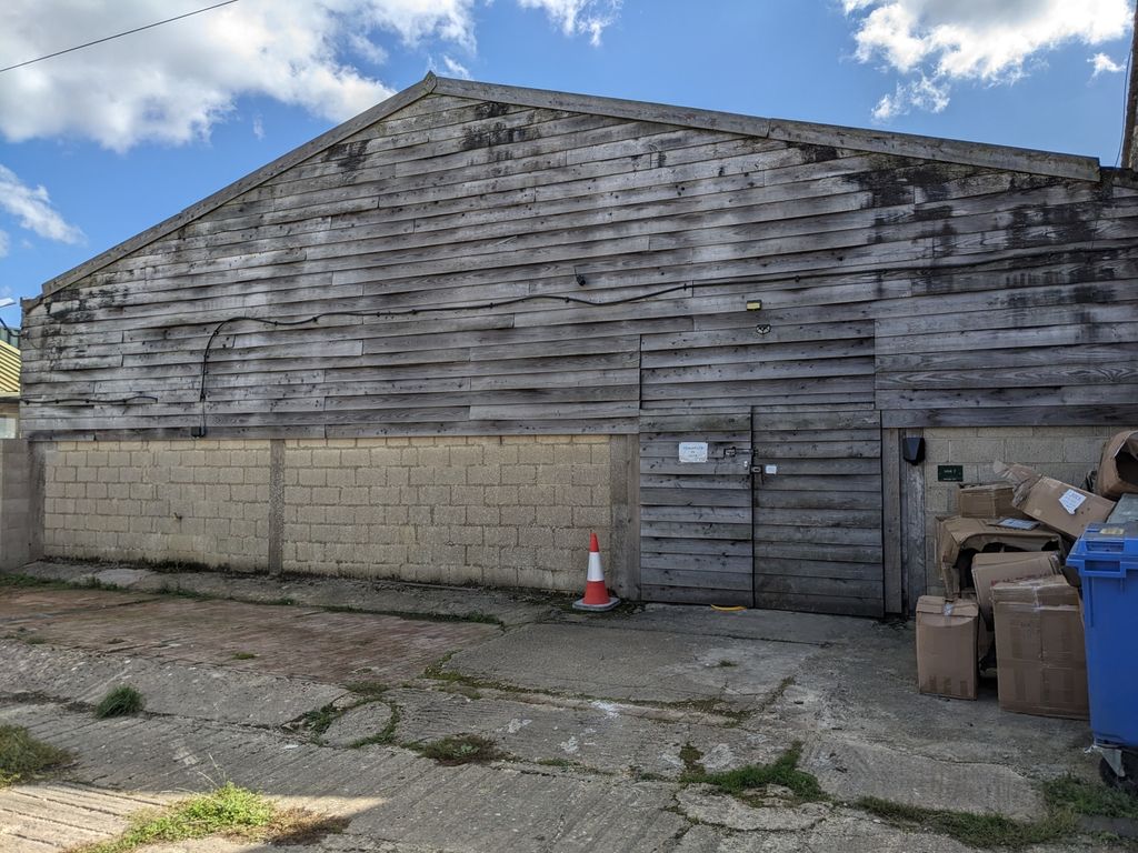 Property photo 1 of 2 Pxl_20250925_113446442