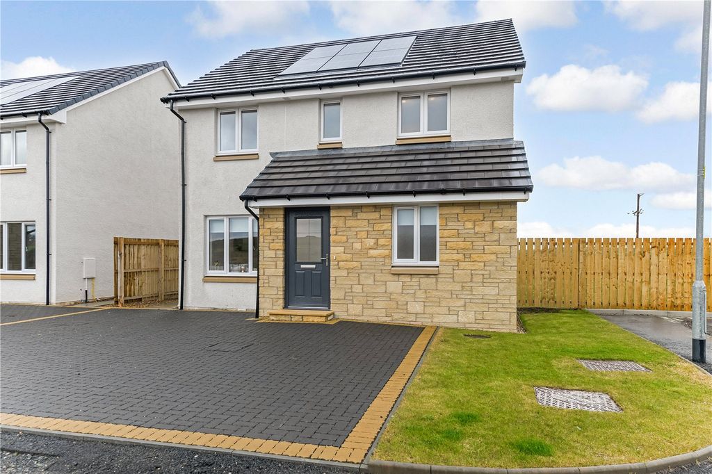 Property photo 1 of 17 External