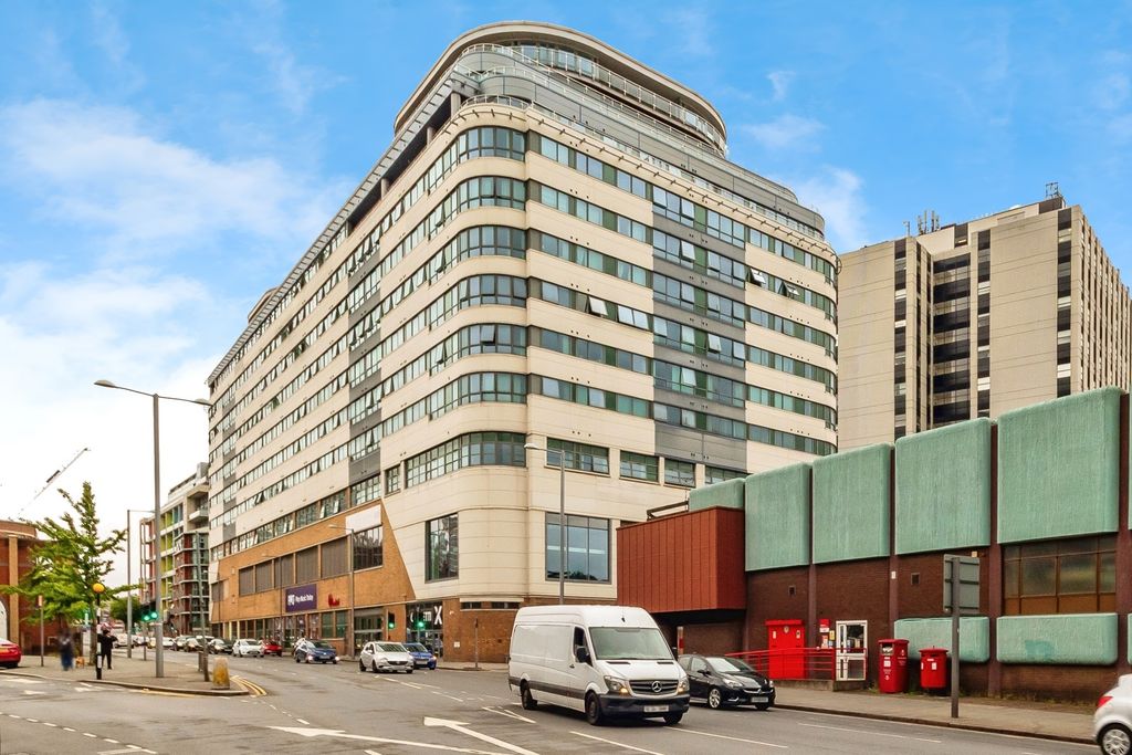 Property photo 1 of 10 Pbox-Img.Jpg