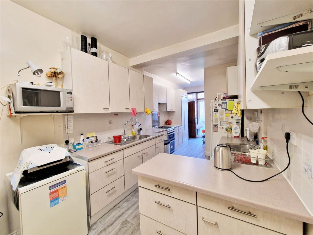 Property photo 2 of 14 Gallery