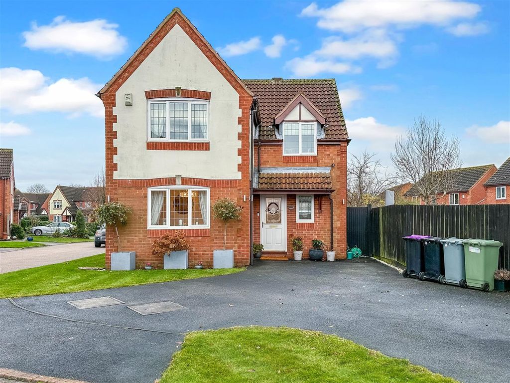 Property photo 1 of 21 Front Aspect 337