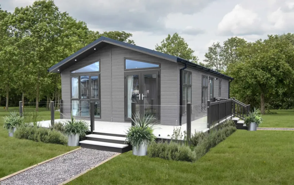 Property photo 1 of 6 Classic 2019 Lawns Edited 4Web2 2048x1290.Jpg.Webp