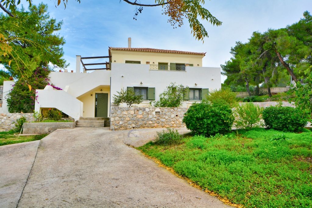 Property photo 1 of 33