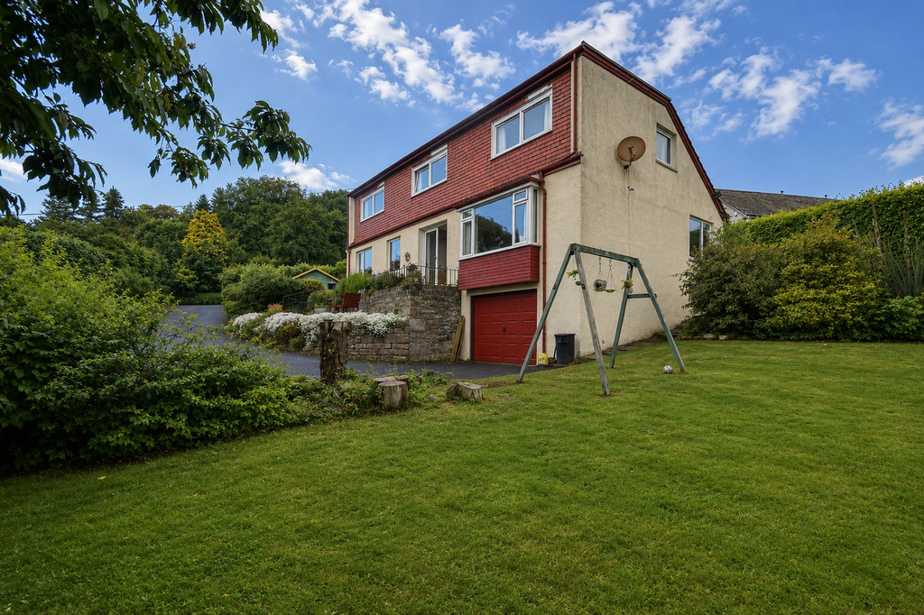 Property photo 1 of 28