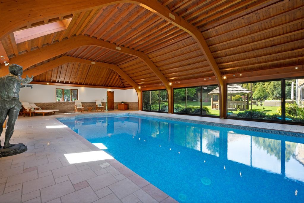 Additional image 14 of 7 bed detached house to rentWestwood Road, Windlesham, Surrey GU20