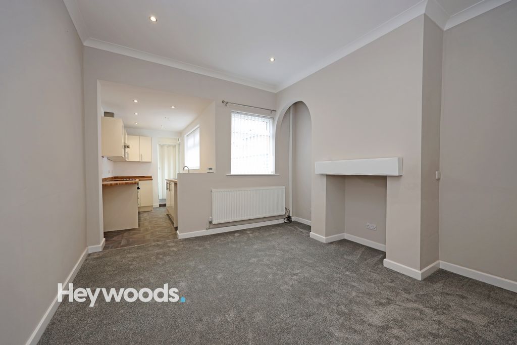 Property photo 2 of 37 0F1A4400