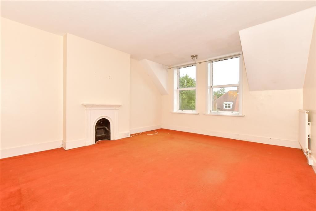 Property photo 1 of 12 Bedroom 1