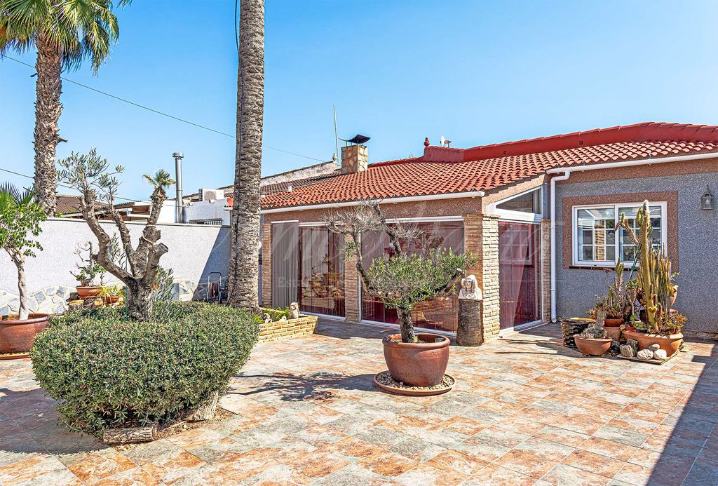 Property photo 3 of 41